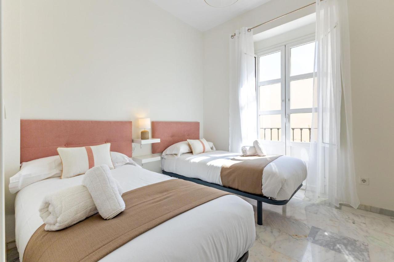 Muro City Center Suite By Valcambre Sevilla Bagian luar foto